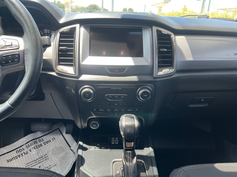 Ford Ranger Vehicle Full-screen Gallery Image 12
