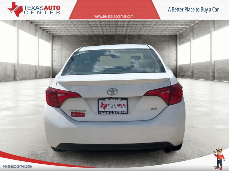 Toyota Corolla Vehicle Full-screen Gallery Image 06