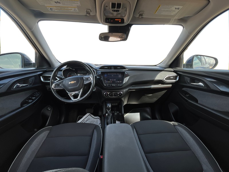 Chevrolet Trailblazer Vehicle Full-screen Gallery Image 15