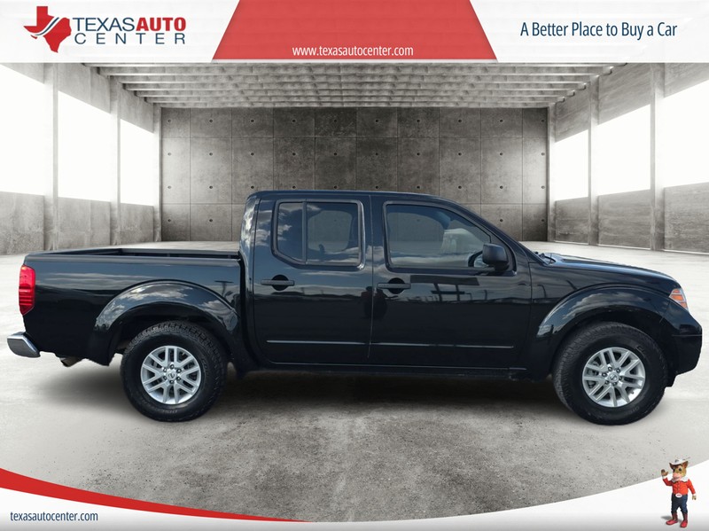Nissan Frontier Vehicle Full-screen Gallery Image 04