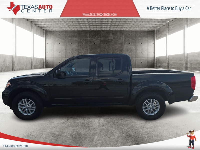 Nissan Frontier Vehicle Full-screen Gallery Image 05