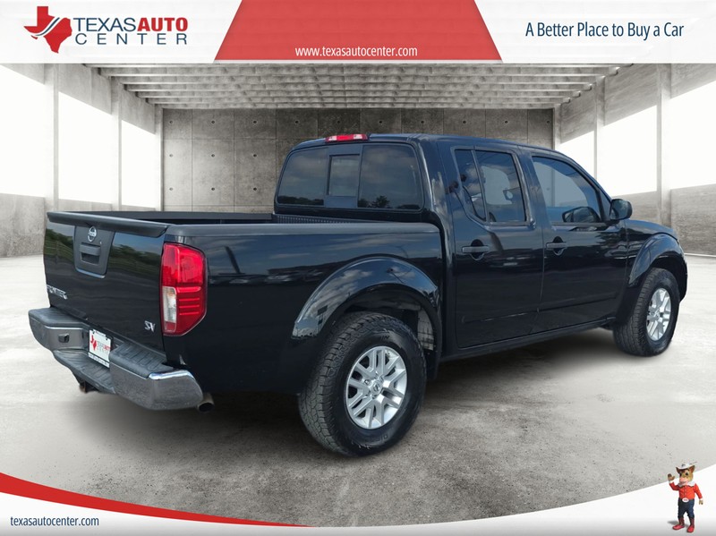 Nissan Frontier Vehicle Full-screen Gallery Image 07