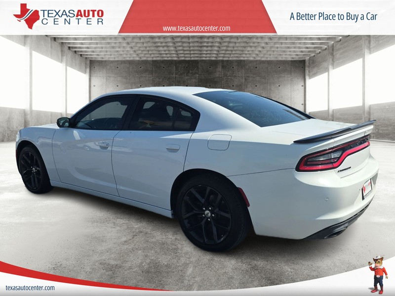 Dodge Charger Vehicle Full-screen Gallery Image 08