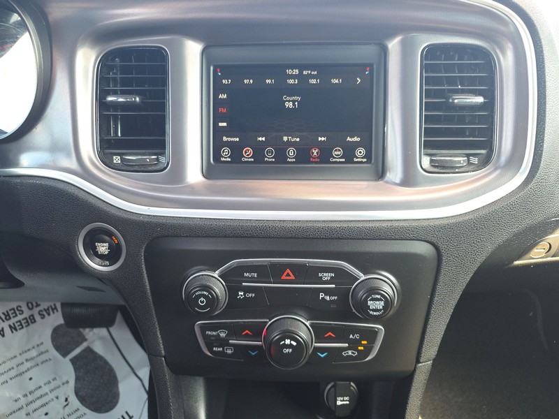 Dodge Charger Vehicle Full-screen Gallery Image 11