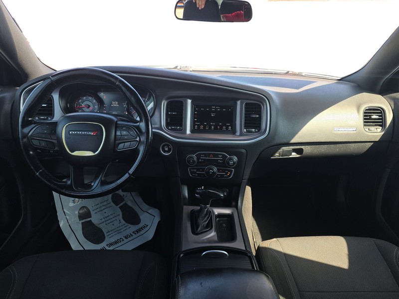 Dodge Charger Vehicle Full-screen Gallery Image 15