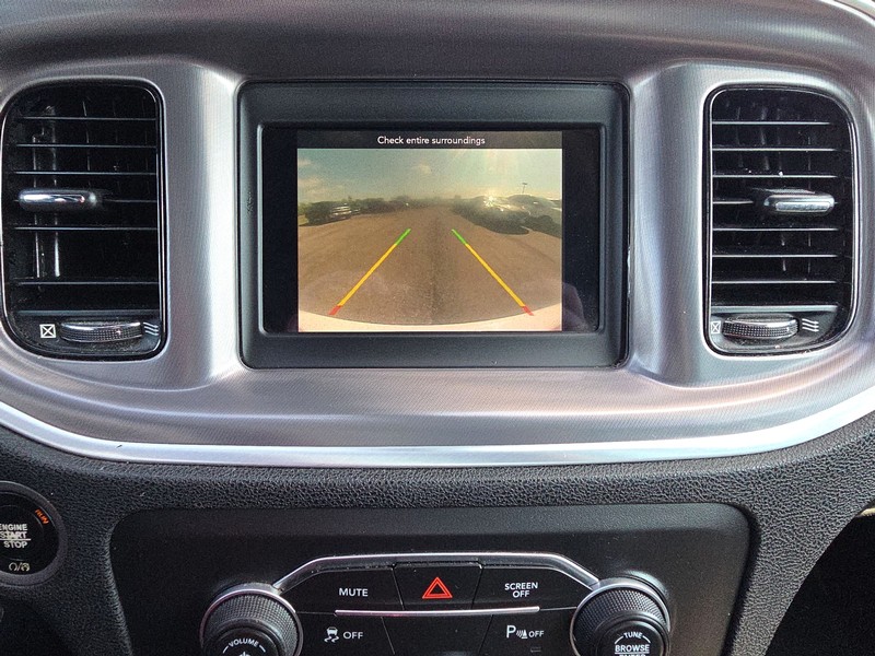Dodge Charger Vehicle Full-screen Gallery Image 16