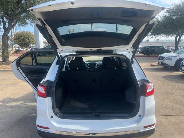 Chevrolet Equinox Vehicle Full-screen Gallery Image 11