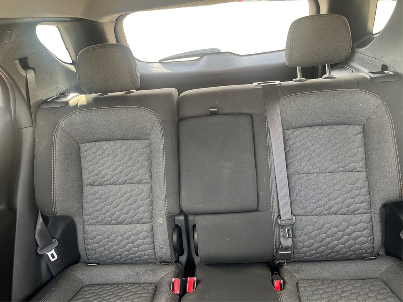 Chevrolet Equinox Vehicle Full-screen Gallery Image 11