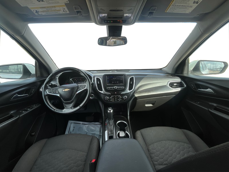 Chevrolet Equinox Vehicle Full-screen Gallery Image 14