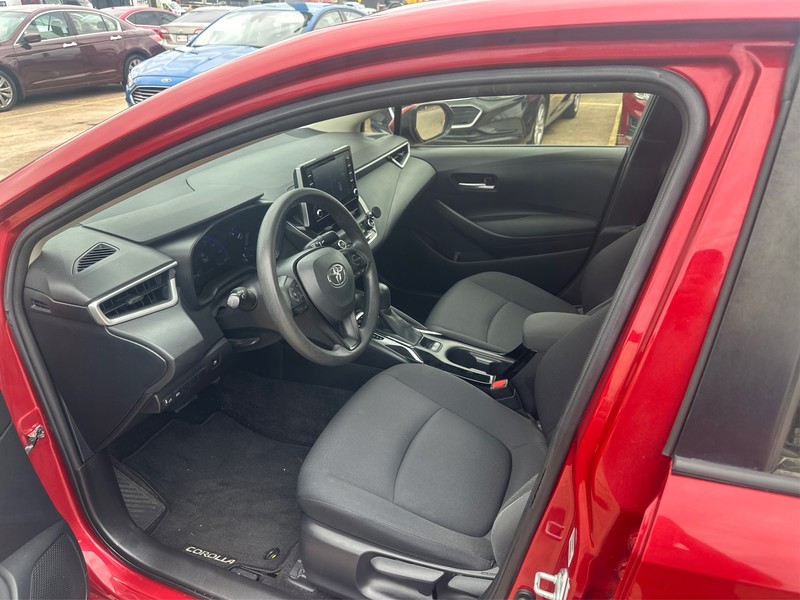 Toyota Corolla Vehicle Full-screen Gallery Image 08