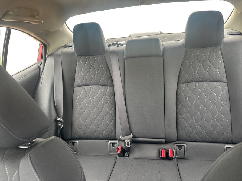 Toyota Corolla Vehicle Full-screen Gallery Image 12
