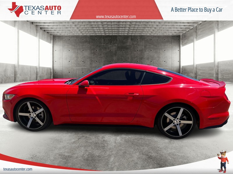 Ford Mustang Vehicle Full-screen Gallery Image 05