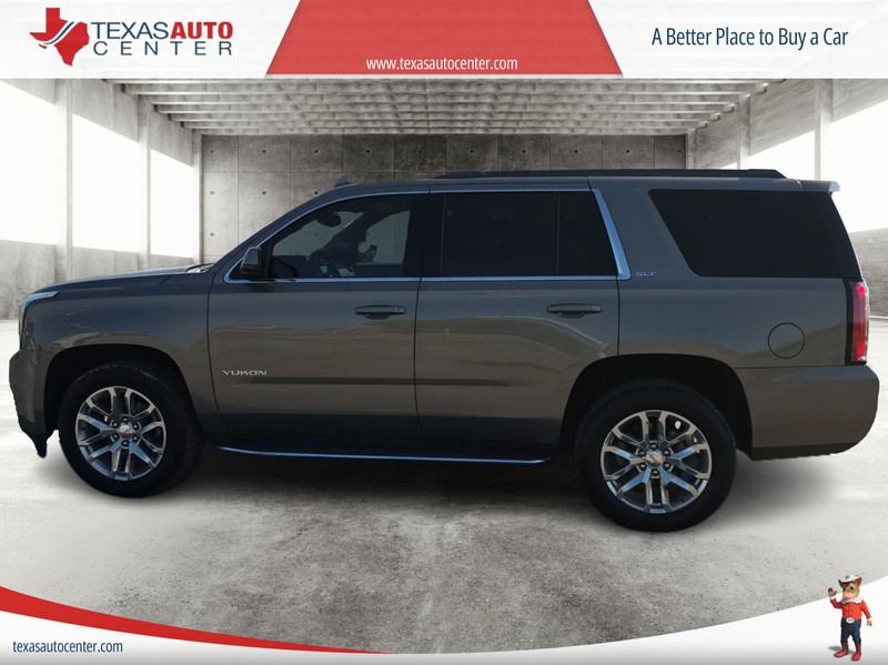 GMC Yukon Vehicle Full-screen Gallery Image 5
