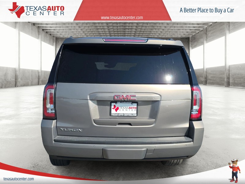 GMC Yukon Vehicle Full-screen Gallery Image 6