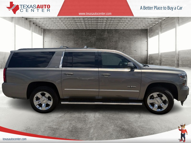Chevrolet Suburban Vehicle Full-screen Gallery Image 04