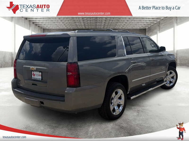 Chevrolet Suburban Vehicle Full-screen Gallery Image 07