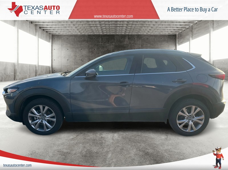 Mazda CX-30 Vehicle Full-screen Gallery Image 05