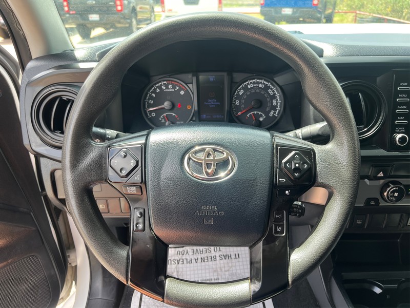 Toyota Tacoma 2WD Vehicle Full-screen Gallery Image 13