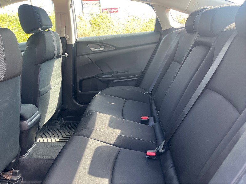 Honda Civic Sedan Vehicle Full-screen Gallery Image 09