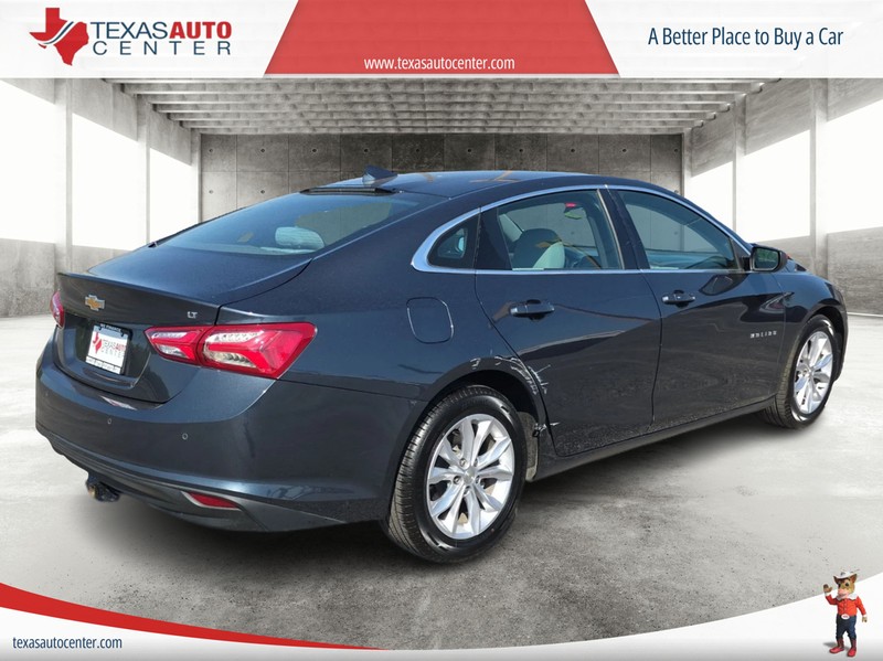 Chevrolet Malibu Vehicle Full-screen Gallery Image 7