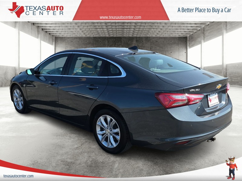 Chevrolet Malibu Vehicle Full-screen Gallery Image 8