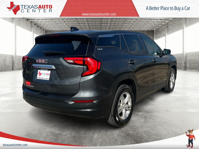 GMC Terrain Vehicle Full-screen Gallery Image 07