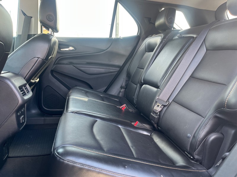 Chevrolet Equinox Vehicle Full-screen Gallery Image 10