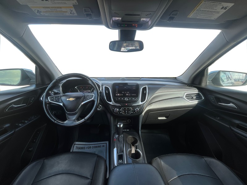 Chevrolet Equinox Vehicle Full-screen Gallery Image 15