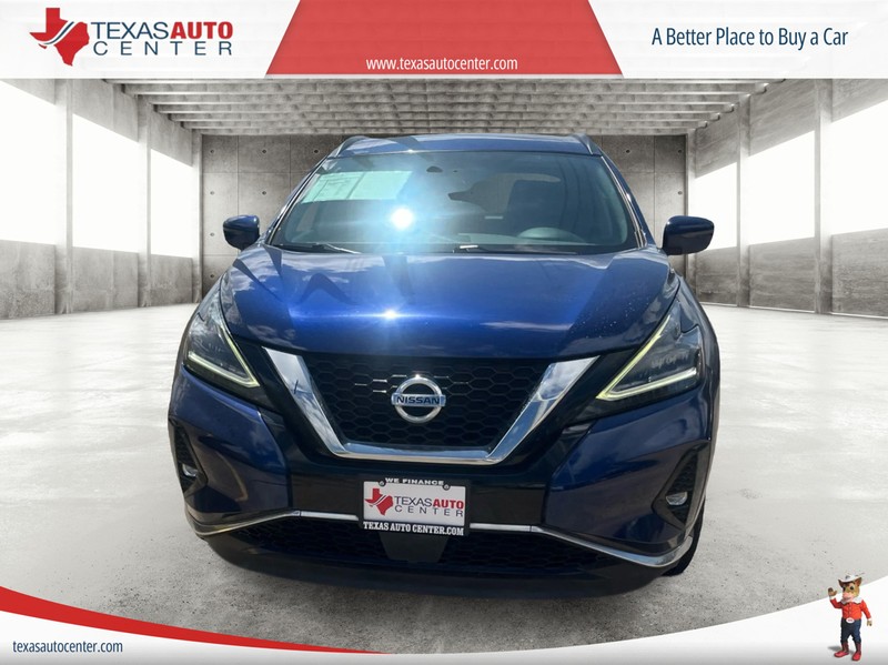 Nissan Murano Vehicle Full-screen Gallery Image 3