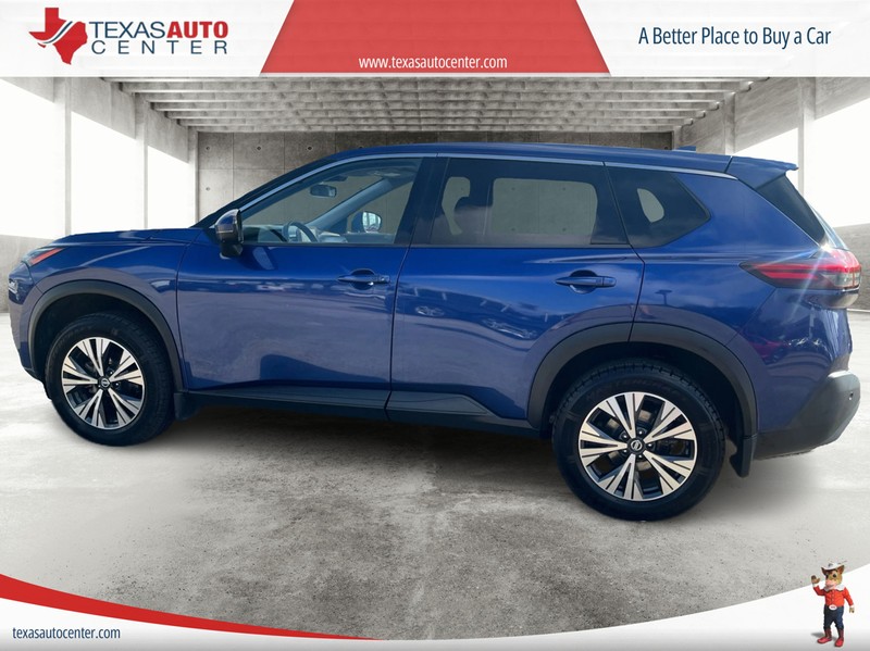 Nissan Rogue Vehicle Full-screen Gallery Image 05