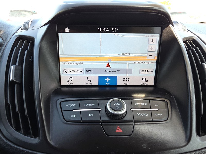 Ford Escape Vehicle Full-screen Gallery Image 16