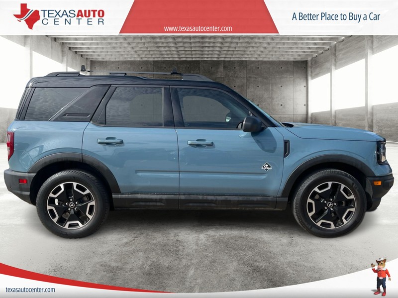 Ford Bronco Sport Vehicle Full-screen Gallery Image 04