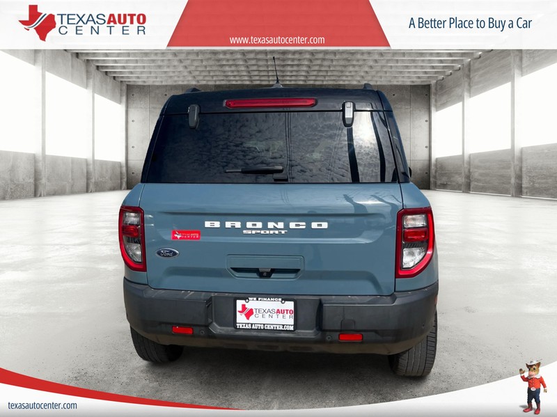 Ford Bronco Sport Vehicle Full-screen Gallery Image 06