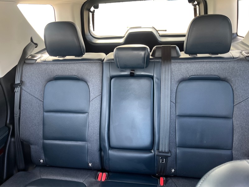 Ford Bronco Sport Vehicle Full-screen Gallery Image 13