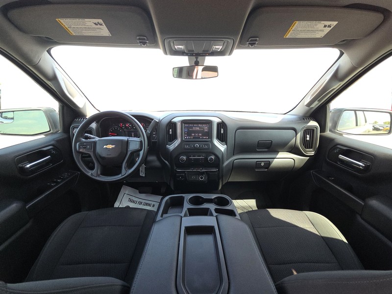 Chevrolet Silverado 1500 Vehicle Full-screen Gallery Image 14