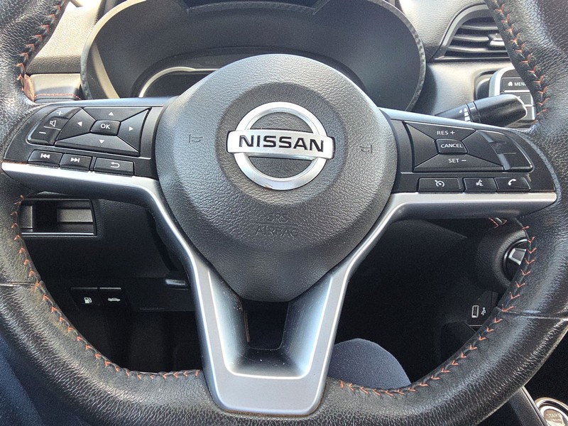 Nissan Versa Sedan Vehicle Full-screen Gallery Image 13