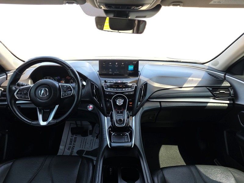Acura RDX Vehicle Full-screen Gallery Image 16