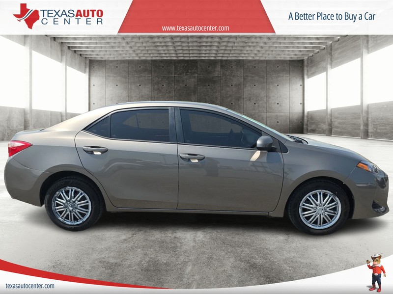 Toyota Corolla Vehicle Full-screen Gallery Image 04