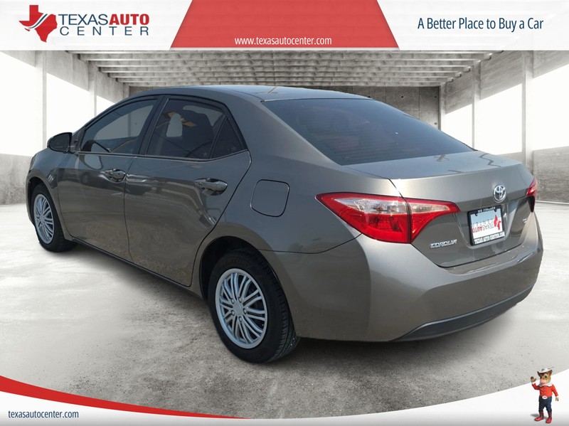 Toyota Corolla Vehicle Full-screen Gallery Image 08