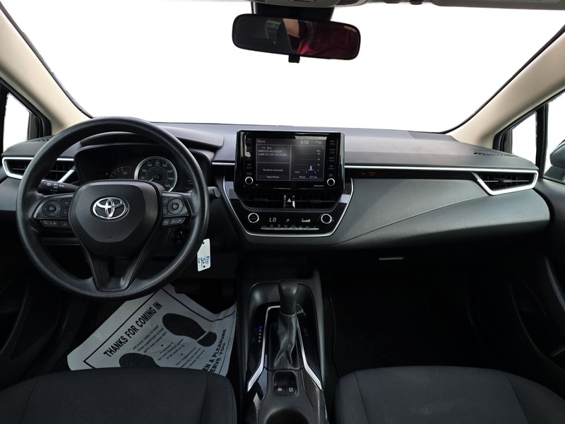 Toyota Corolla Vehicle Full-screen Gallery Image 15