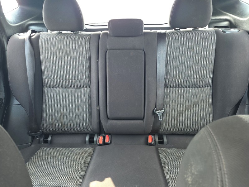 Nissan Rogue Sport Vehicle Full-screen Gallery Image 13