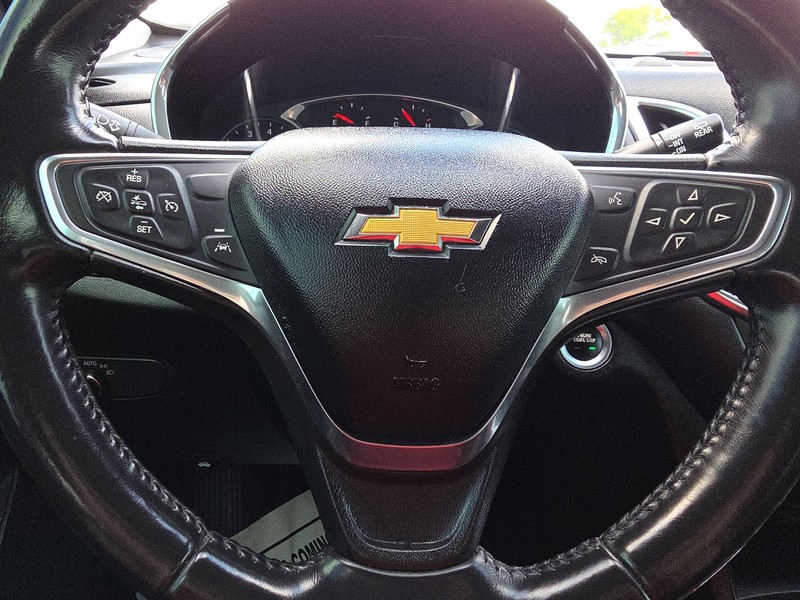 Chevrolet Equinox Vehicle Full-screen Gallery Image 14