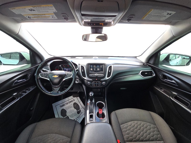 Chevrolet Equinox Vehicle Full-screen Gallery Image 15