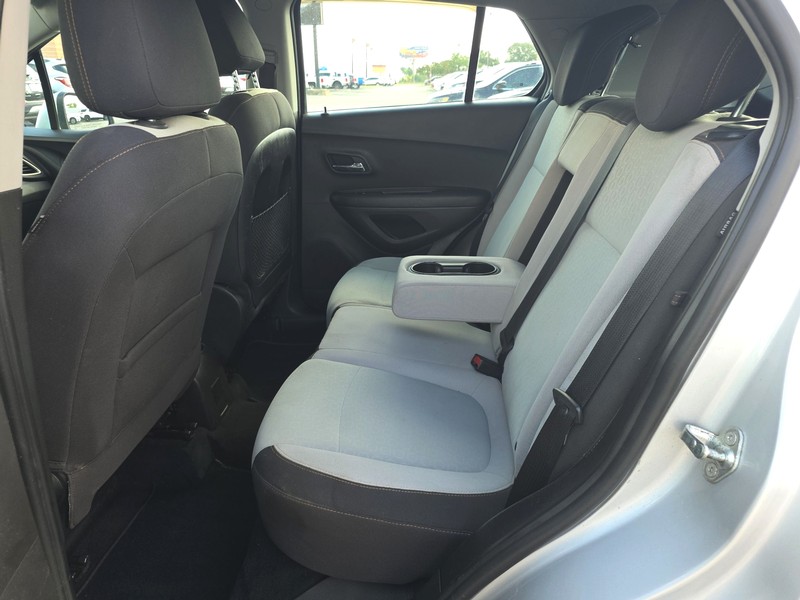 Chevrolet Trax Vehicle Full-screen Gallery Image 10