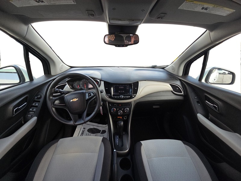 Chevrolet Trax Vehicle Full-screen Gallery Image 15