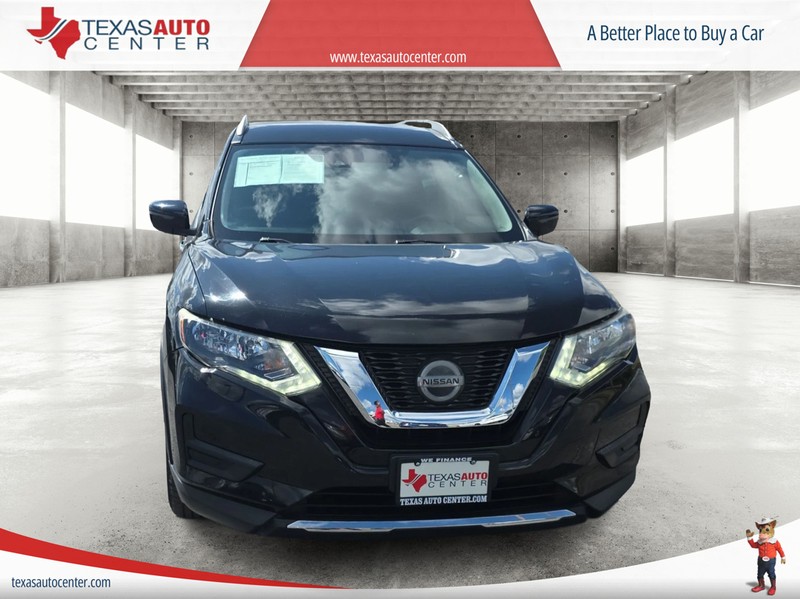 Nissan Rogue Vehicle Full-screen Gallery Image 03