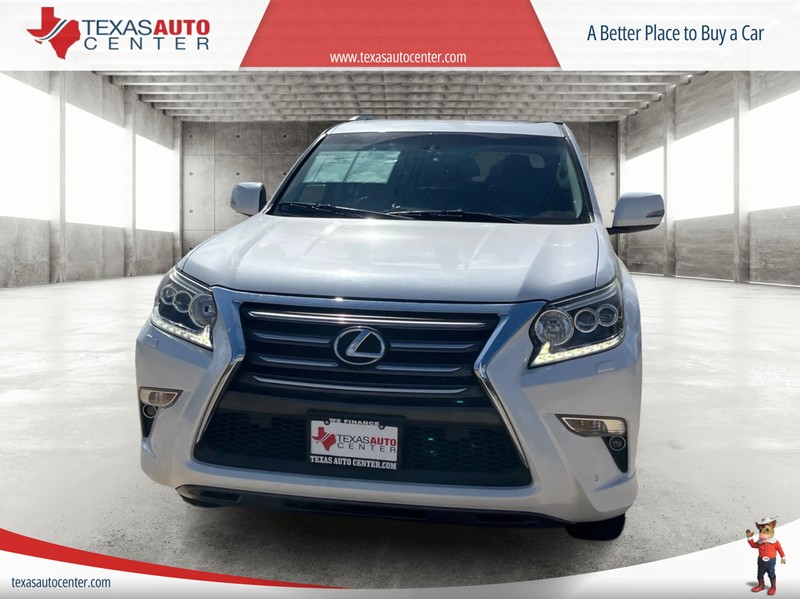 Lexus GX 460 Vehicle Full-screen Gallery Image 03