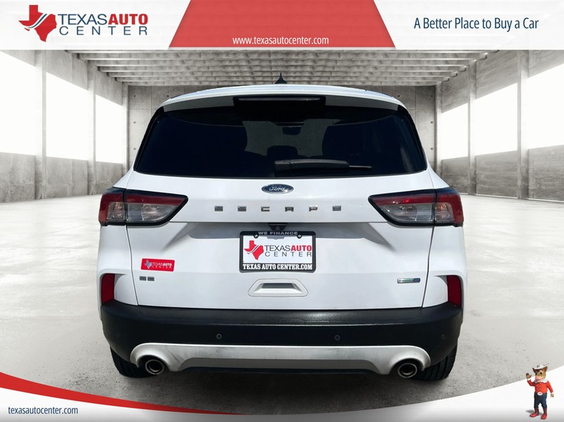 Ford Escape Vehicle Full-screen Gallery Image 06