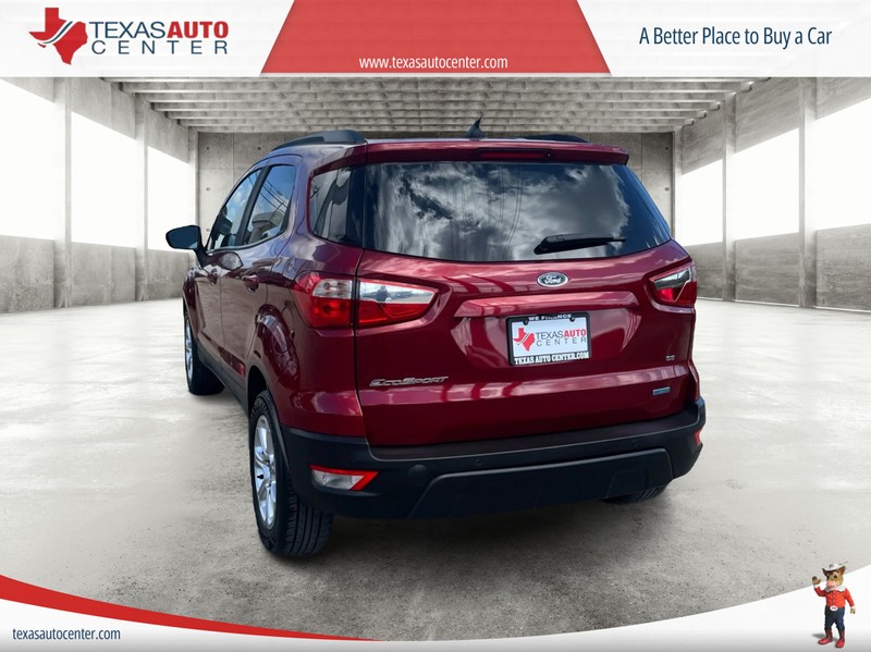 Ford EcoSport Vehicle Full-screen Gallery Image 08