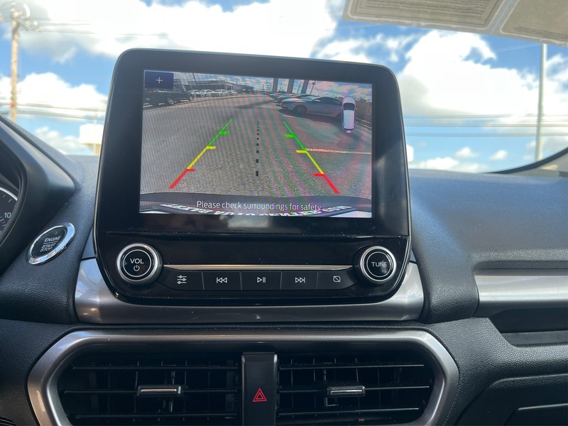 Ford EcoSport Vehicle Full-screen Gallery Image 16